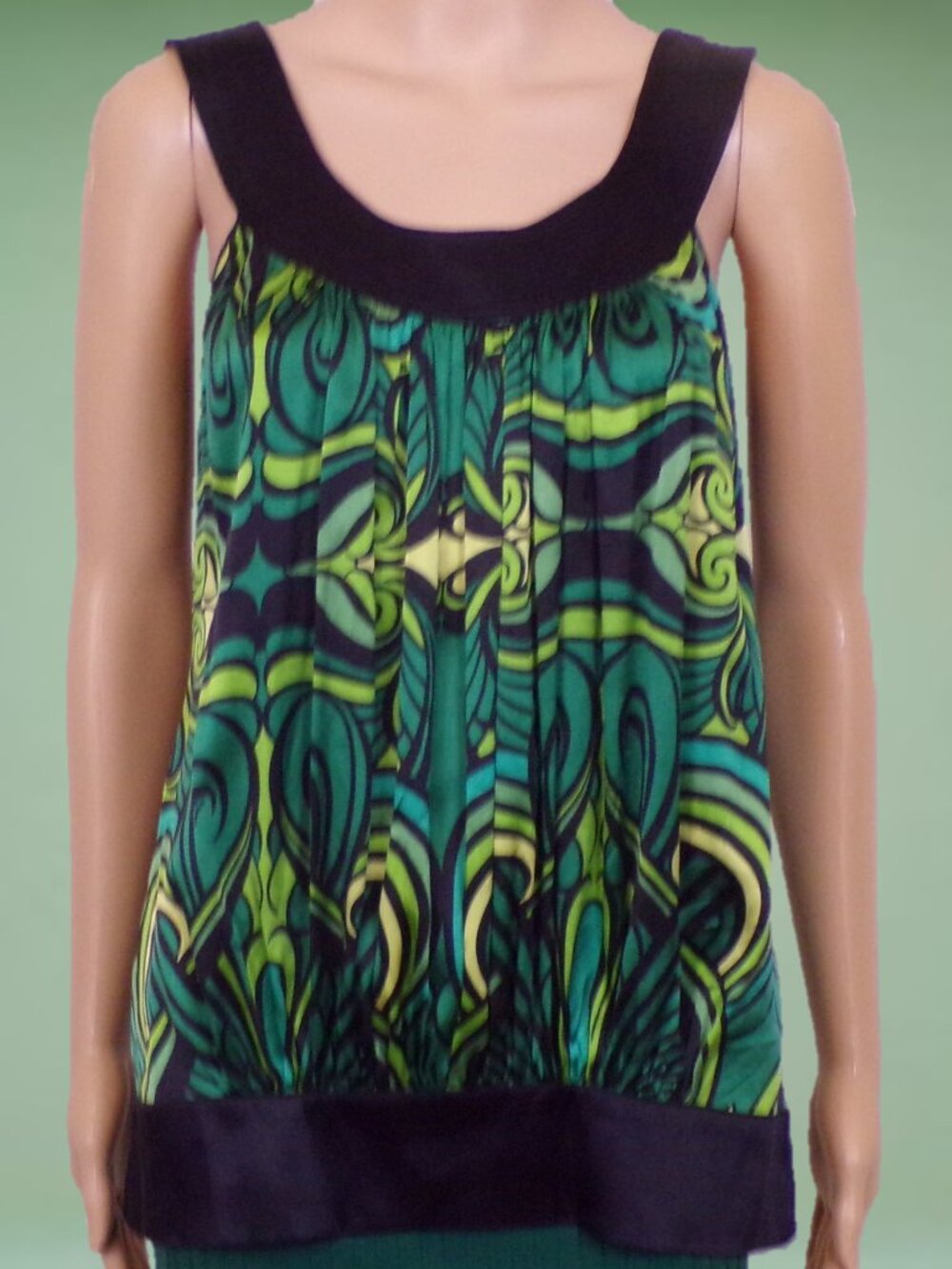 SILK! (95%) BEBE size S multicolor silk-blend sleeveless pullover top dry clean